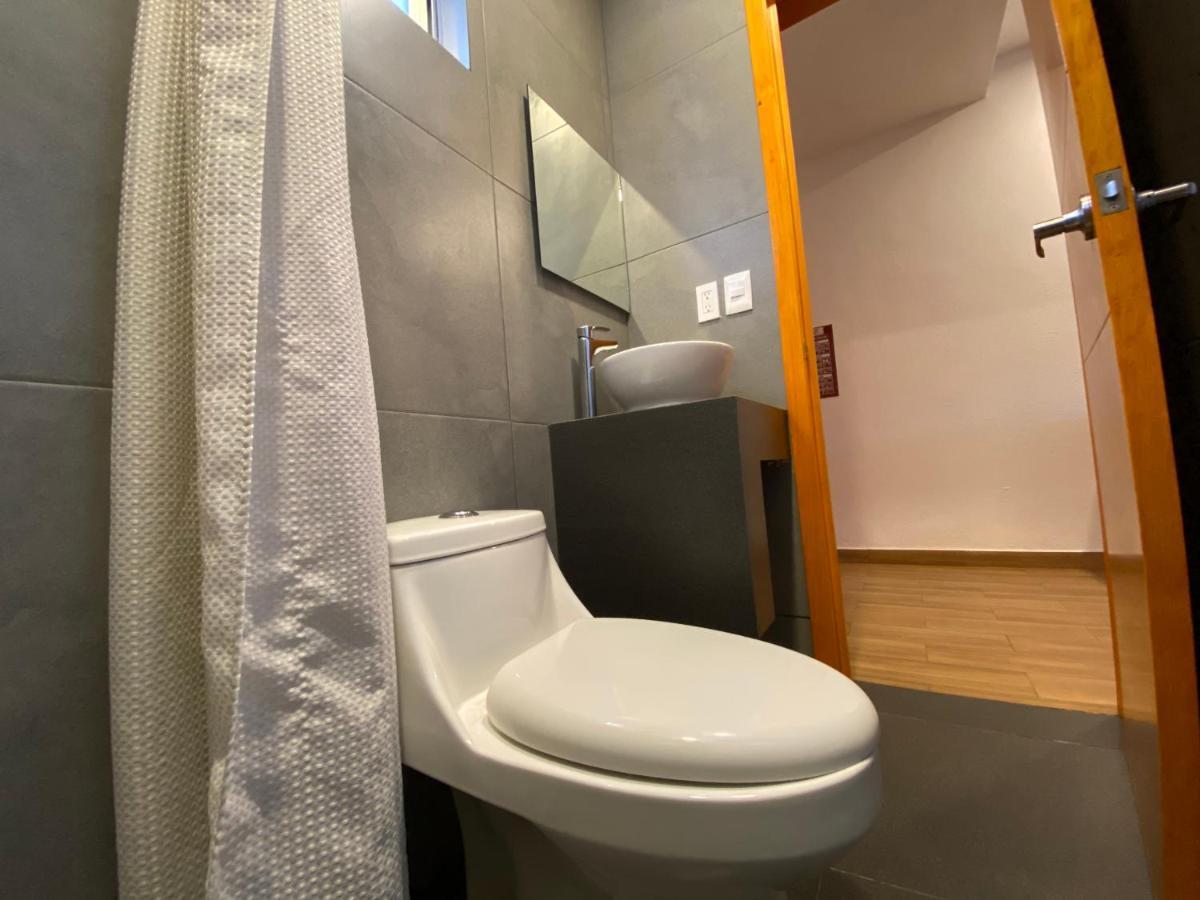 מנסניו Hotel Lb מראה חיצוני תמונה