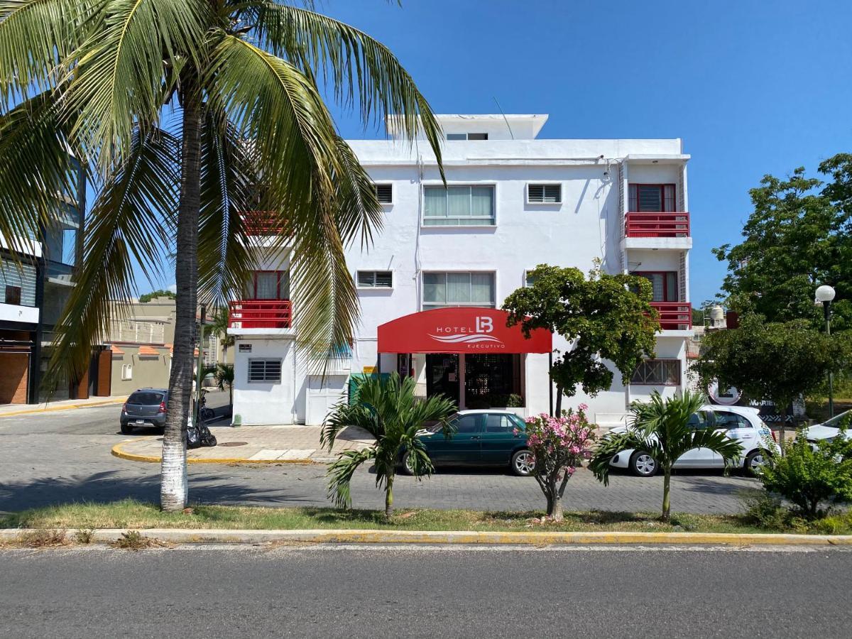 מנסניו Hotel Lb מראה חיצוני תמונה