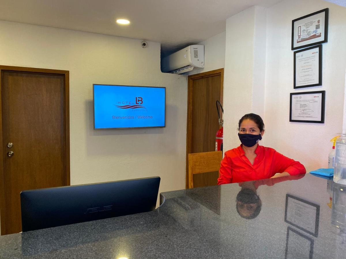מנסניו Hotel Lb מראה חיצוני תמונה